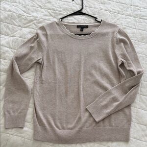 Banana Republic Women's Light Beige Crew Neck Sweater